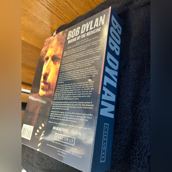 Bob Dylan Book - Sealed - Picture 4 of 6